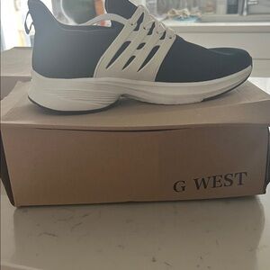 Men’s Athletic Sneakers - Black and White